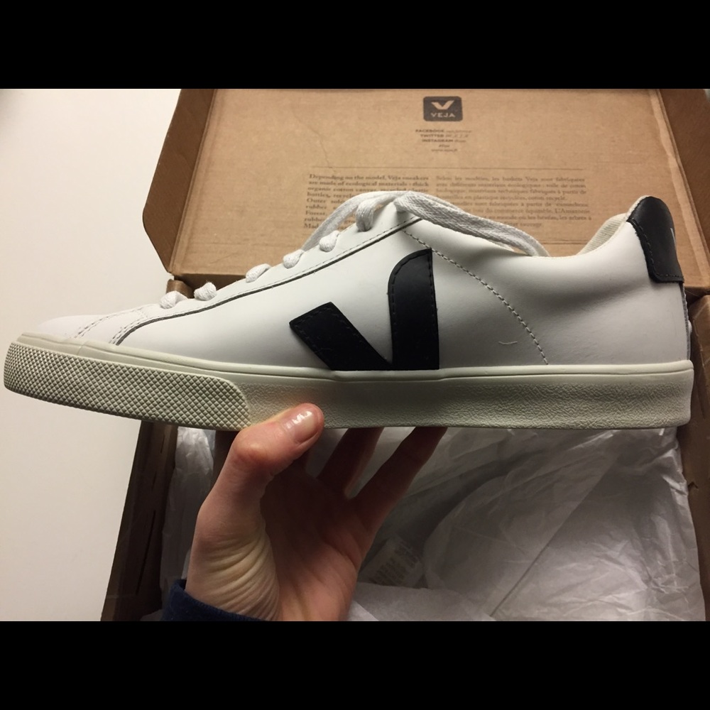 Brand New Veja Shoes/Sneakers